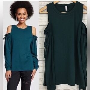 XHILARATION GREEN TOP